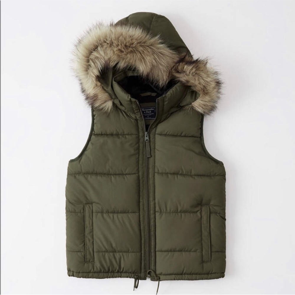 A&F Puffer Vest - Picture 2 of 6